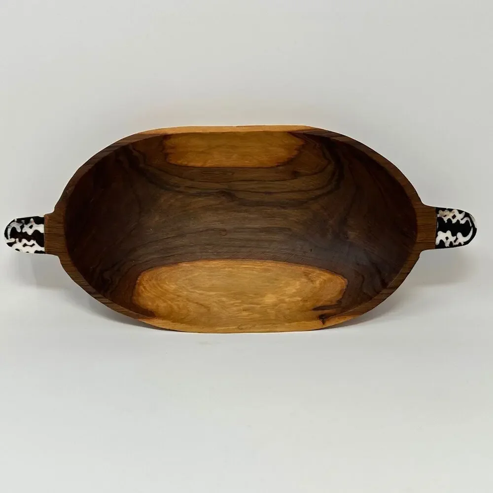 Unbranded hand carved